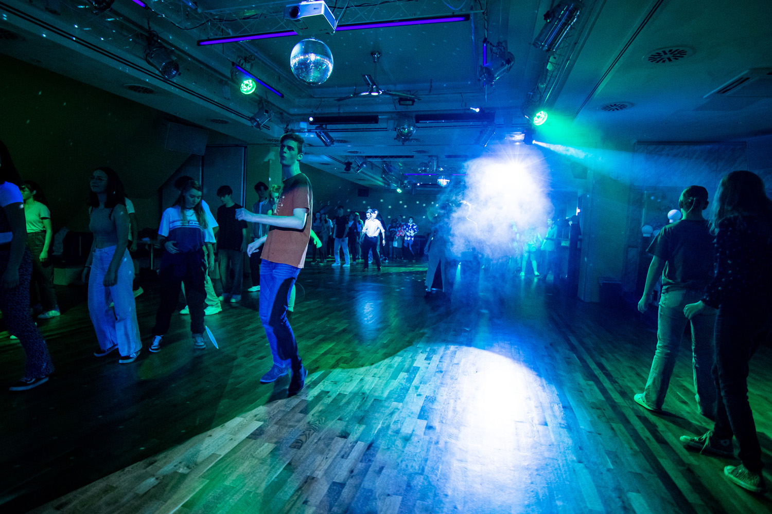 20221015 Tanzparty 1943